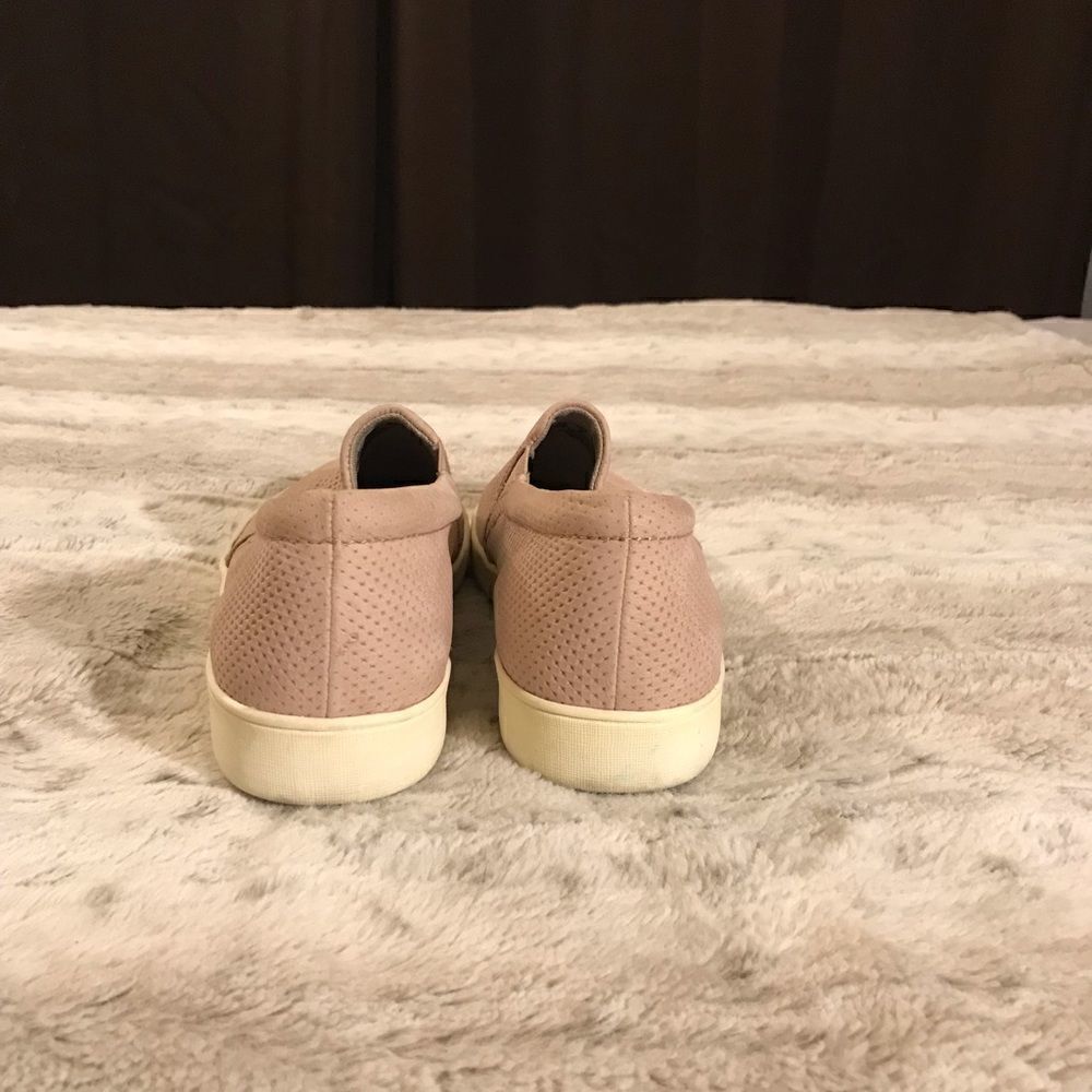 : : Naturalizer Fashion Comfort Leather Mesh Pattern Sneakers : - Picture 6 of 10